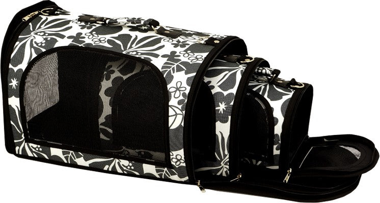 A&E Soft Sided Travel Carrier